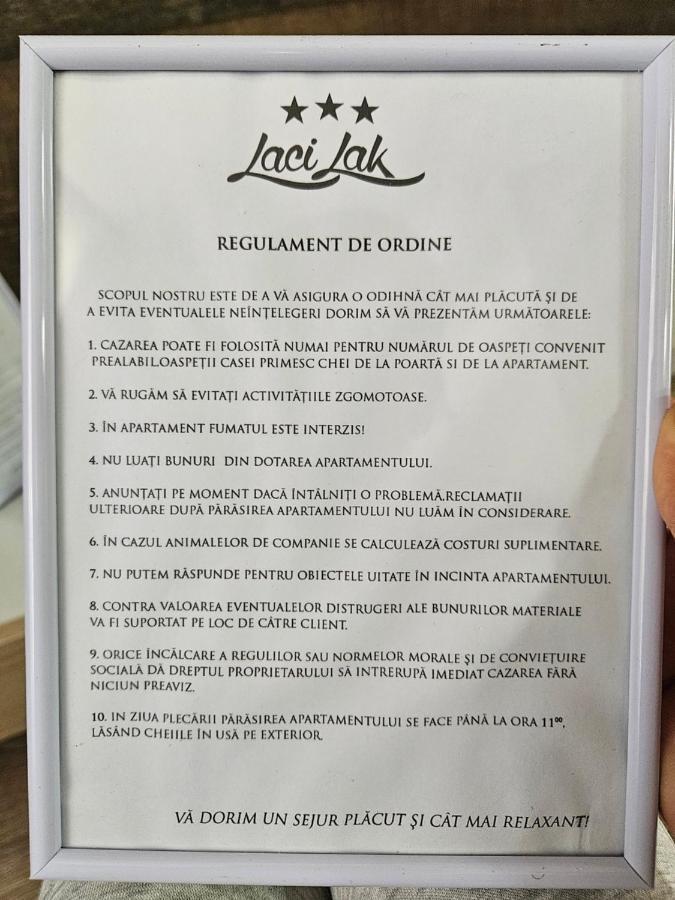 Laci Lak Premium Apartment Орадя Экстерьер фото